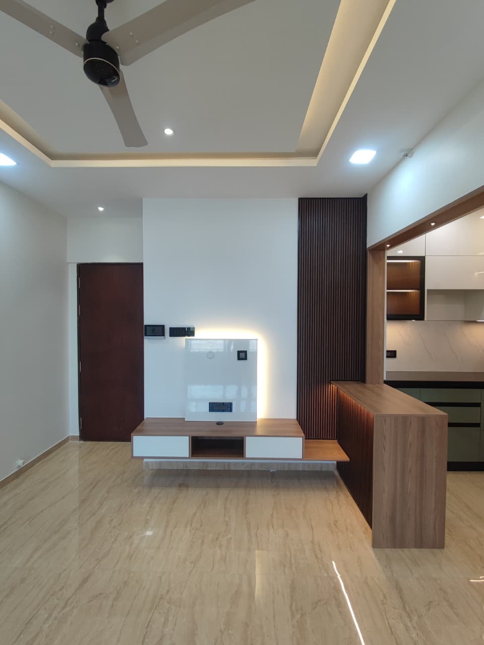 Interior 12